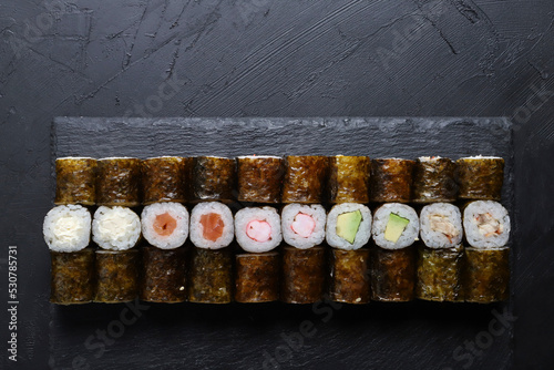 asian foods sushi rolls set