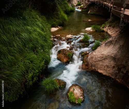 Fotografia The Borosa river as it passes through the Elías ridge in the Sierra de Cazorla, Segura and Las Villas Natural Park