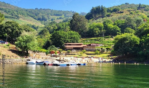 Paraje fluvial en O Saviñao, Galicia