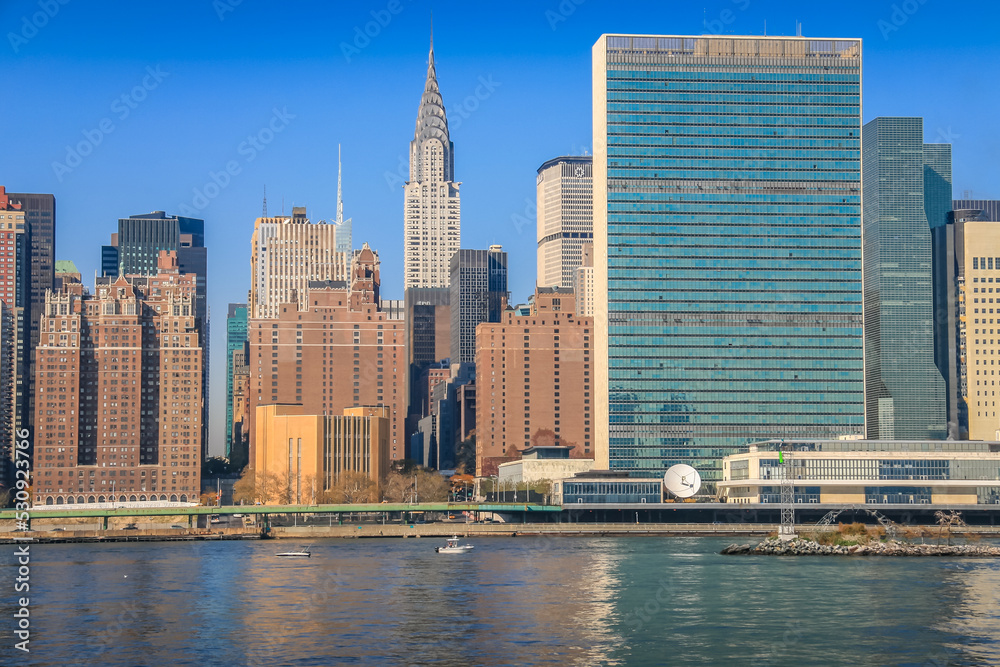 Headquarters of the United Nations and midtown Manhattan skyline, New York, USA