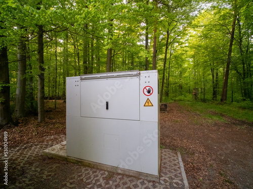 Trafostation im Wald photo