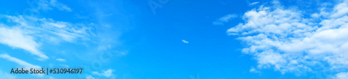 clear sky with clear clouds