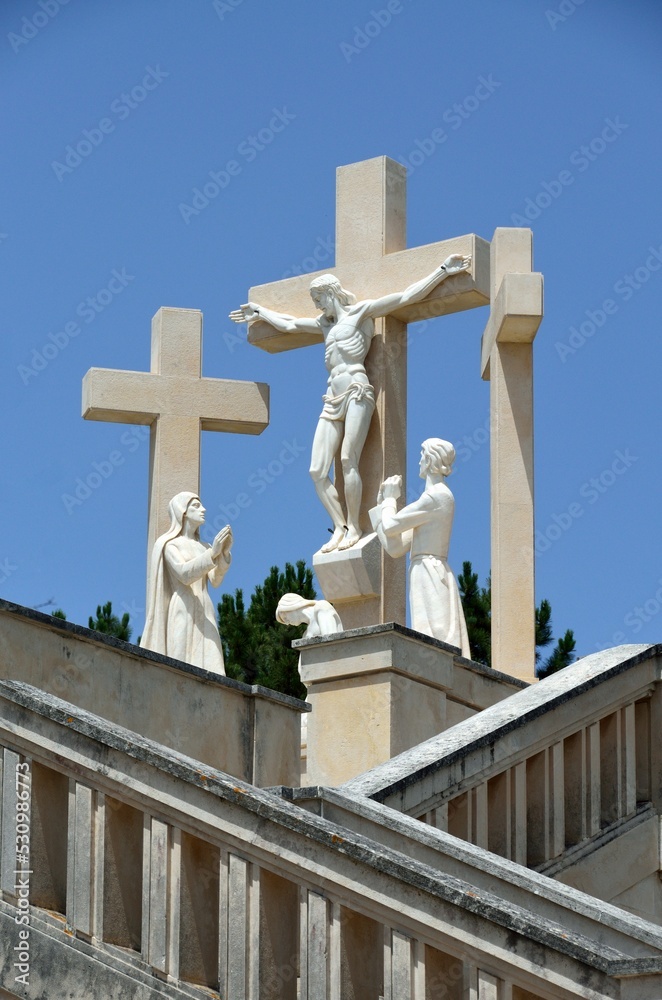 Calvario Húngaro en el Camino de los Pastorcitos, Fátima, Portugal Calvario Húngaro en el Camino de los Pastorcitos, Fátima, Portugal