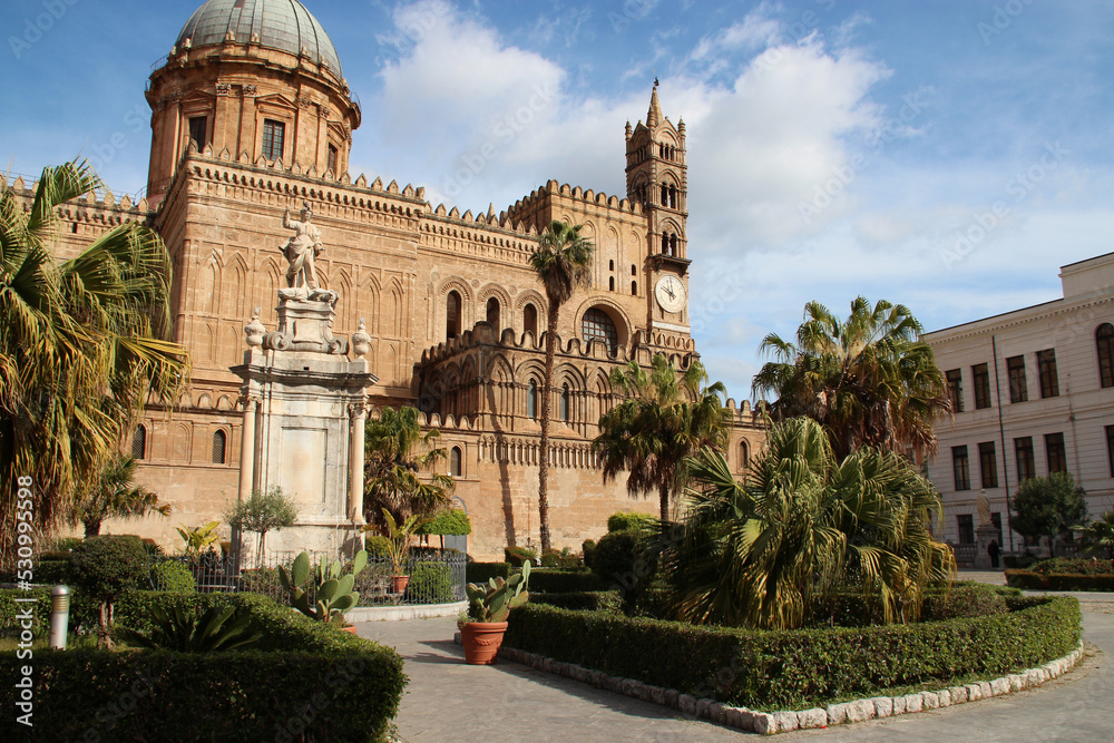 Obraz premium cathedral in palermo in sicily (italy) 