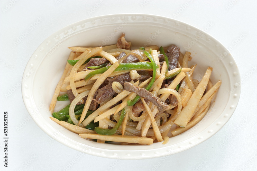 Chinese cooking, beef and bamboo shoot stir fried with green pepper Chinese cooking, beef and bamboo shoot stir fried with green pepper