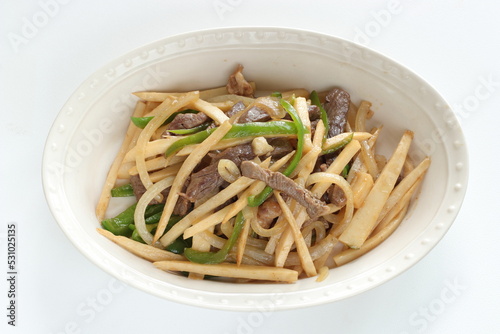Chinese cooking, beef and bamboo shoot stir fried with green pepper