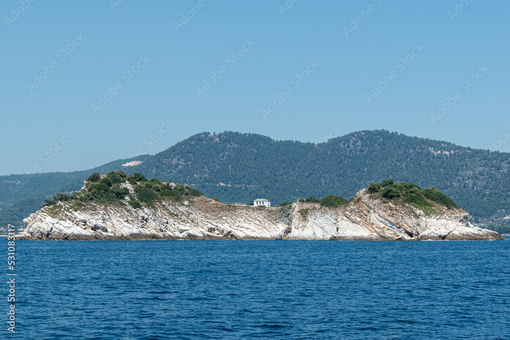 Naklejka premium Island next to Thassos, Greece
