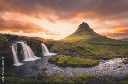 Fototapeta Naklejka Na Ścianę i Meble -  Iceland Mountain Waterfall Landscape