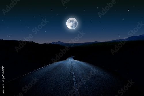 Fotografia Highway in the moonlight
