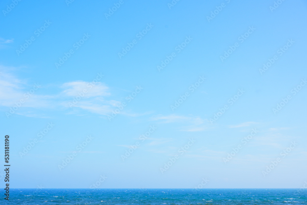 綺麗な海。青空