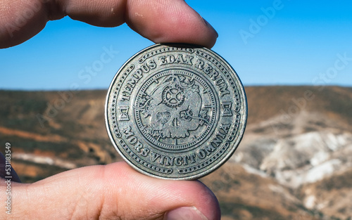 Obraz na płótnie EDC Stoic Reminder Coin