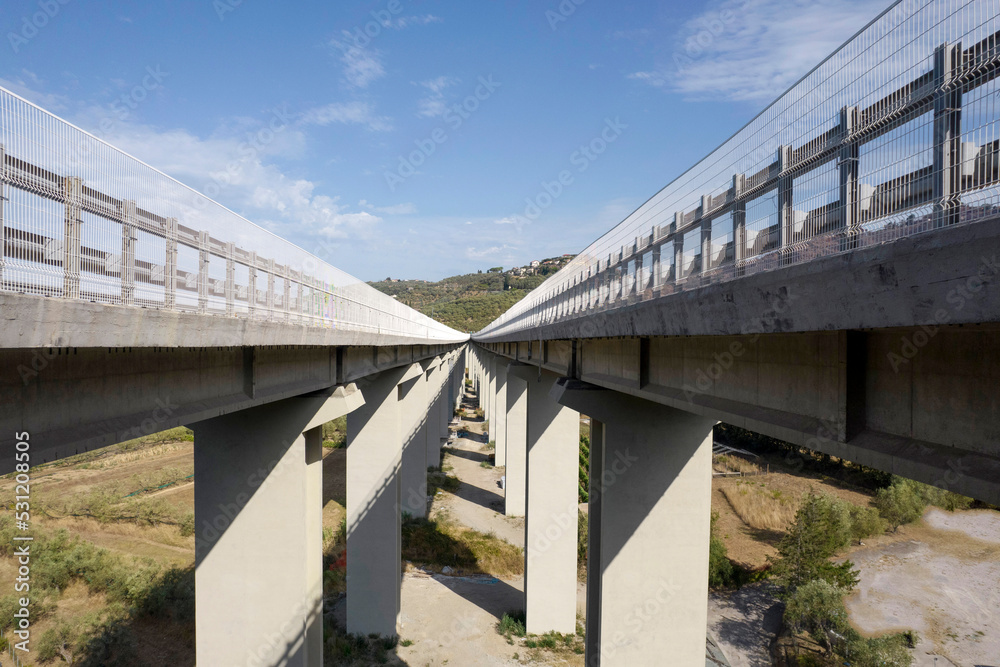 Motorways on reinforced concrete pylons