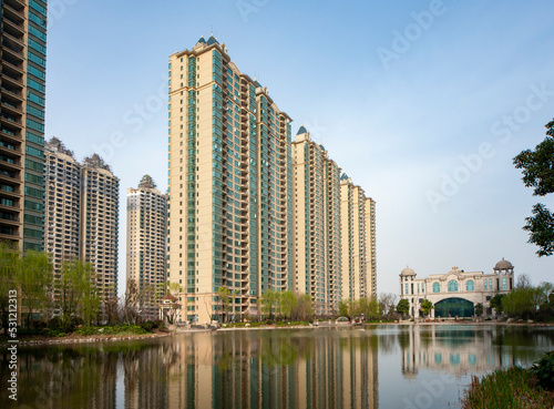 China s high-grade residential community  modern high-rise residential buildings.