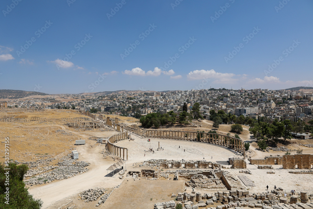 view from above of the oval plaza and cardo maximus in Jerash