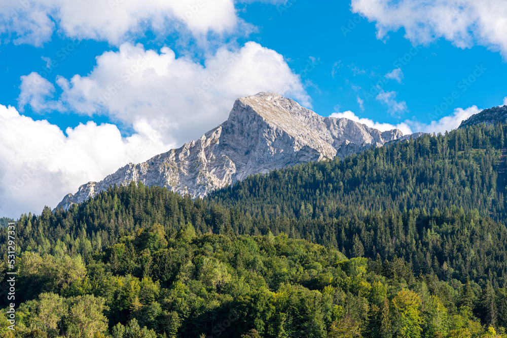 Fototapeta premium The Hoher Göll is a 2522m high mountain in the Berchtesgadener Alps. It is the highest peak of the Göll massif, which straddles the border between Germany and Austria.