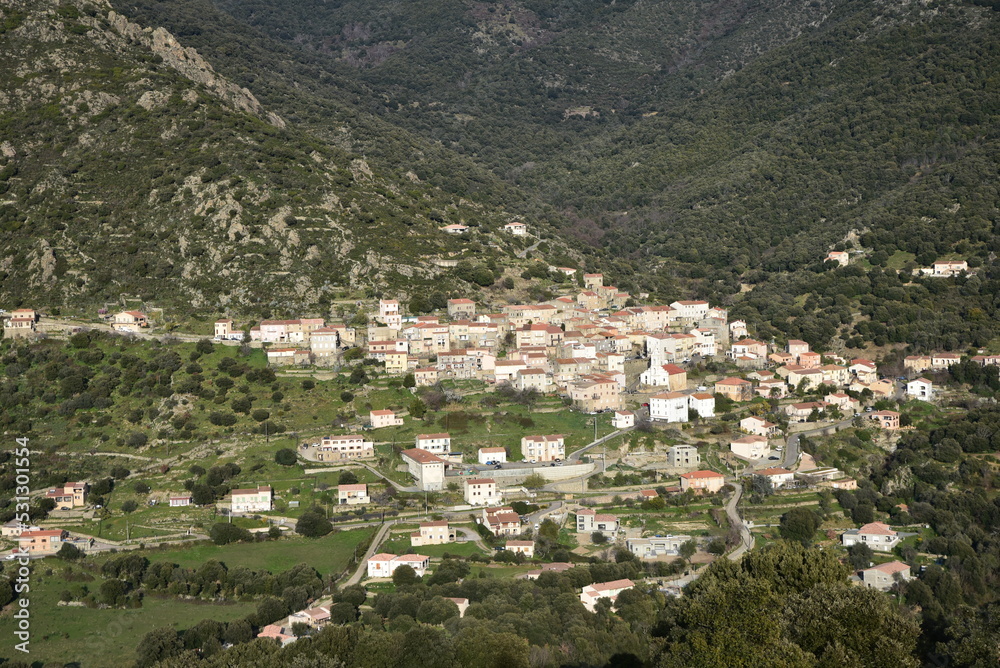 Village de Pietralba. Corse