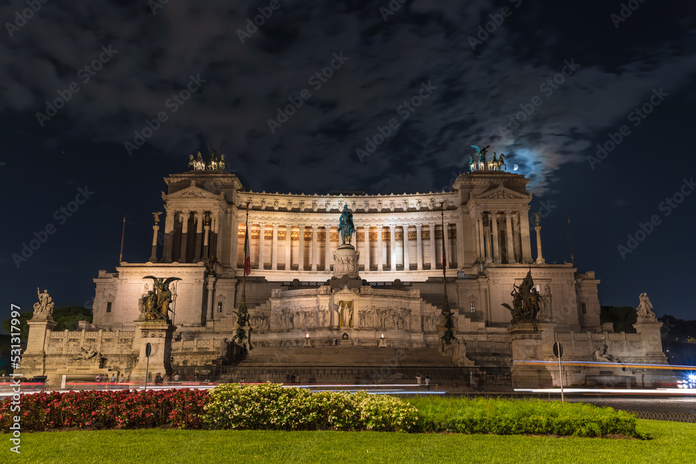 The majestic Altar of the Fatherland in Rome: it is the emblem of Italy in the world, symbol of change, of the Risorgimento and of the Constitution.
