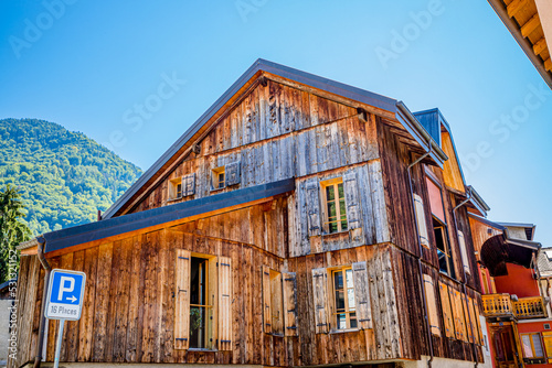 Dans les rues de Ollon en Suisse