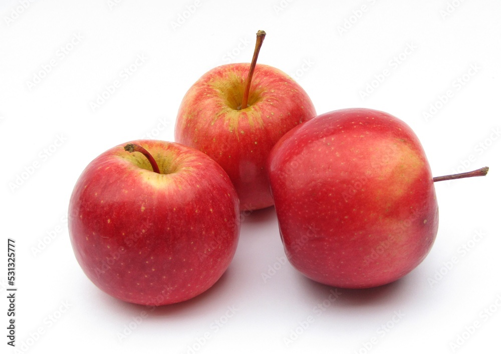 red apples isolated on white background red apples isolated on white background