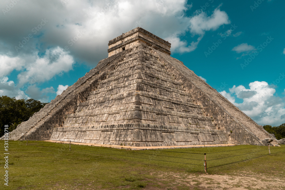Magnificent central pyramid of chichen itza, riviera maya