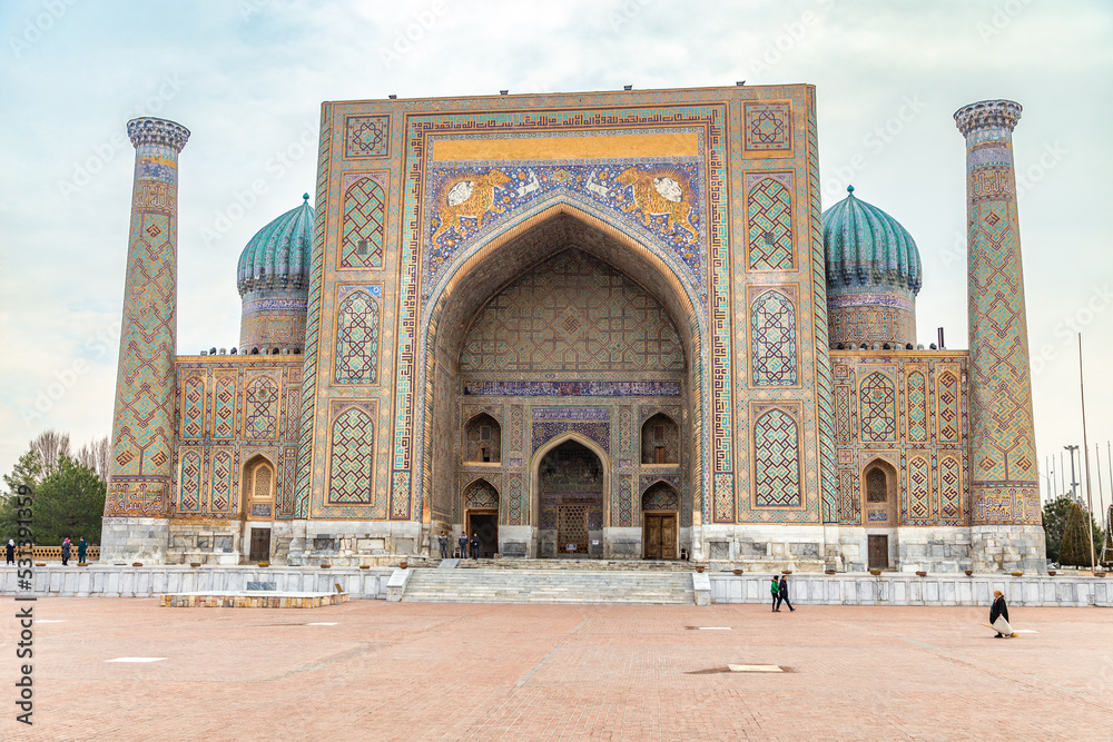 Sherdor madrasah. Registan square. Samarkand city, Uzbekistan.