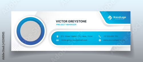 Modern creative business email signature template or email footer and personal social media cover Premium Vector