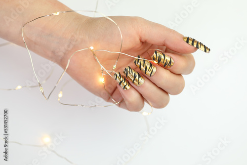 holiday gold nails. nails art manicure