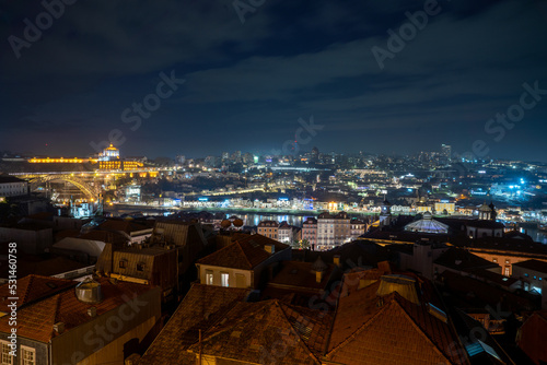Vue de Porto la nuit