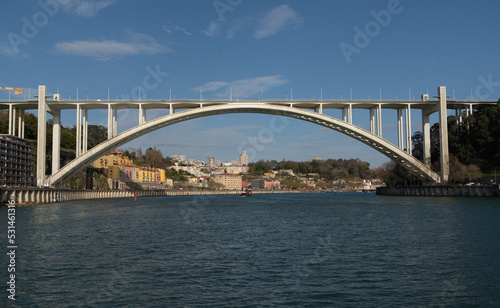 Pont Arrábida, Porto, Portugal © philippe montembaut