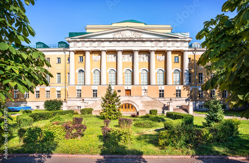 Lomonosov Moscow State University, Institute of Asian and African Countries, Mokhovaya Street, Moscow. Caption: Lomonosov Moscow University