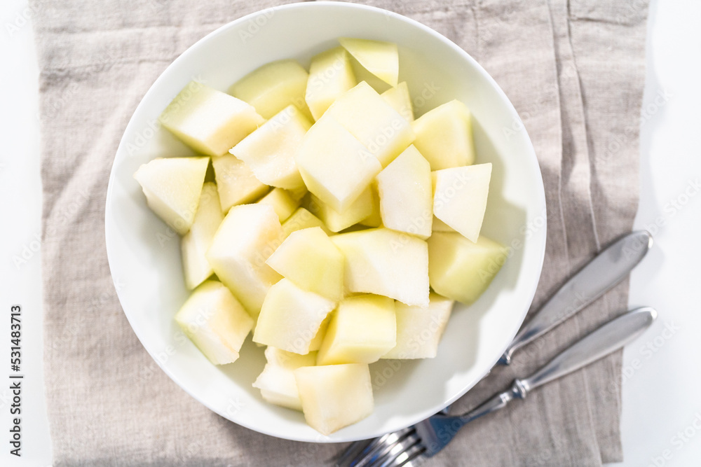 Golden dewlicious melon Golden dewlicious melon