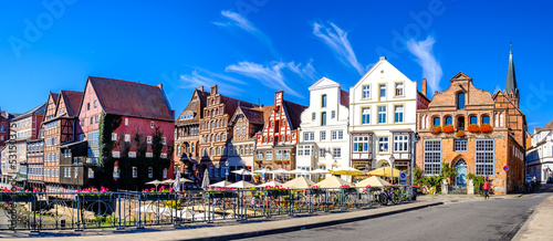Photo famous old town of Lueneburg - germany