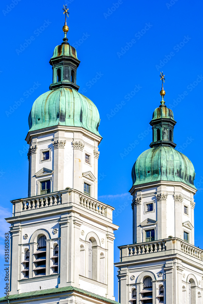 Fototapeta premium historic buildings at the old town of Kempten
