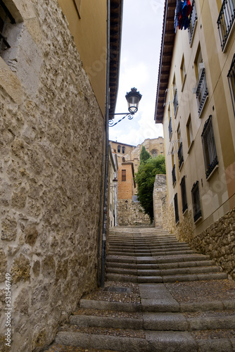 Obraz na płótnie Burgos, Spain - Alley descending to Santa Iglesia Catedral Basílica Metropolitana de Santa María w salonie