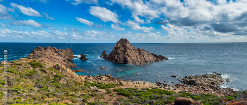 Sugarloaf Rock is a gigantic granite rock that emerges from the Indian Ocean extremely close to the mainland of Cape Naturaliste near Dunsborough.