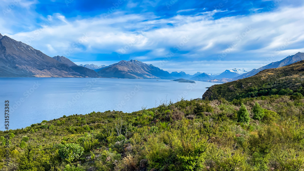 Views of Lake Wakatipu from the new Bennetts Bluff scenic lookout on ...