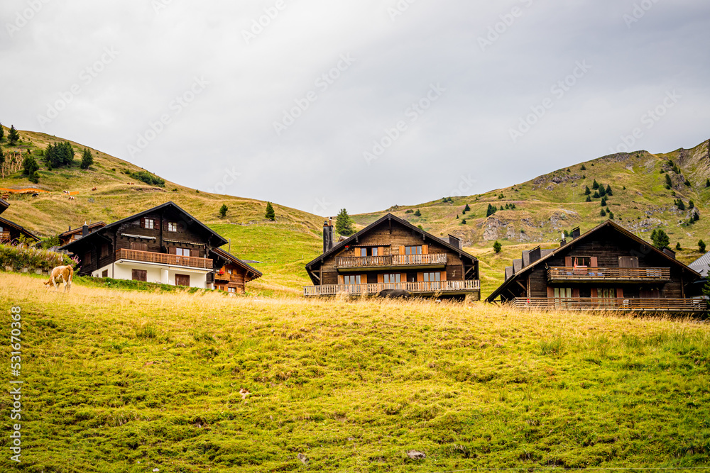 Le village des Crosets à Val-d'Illiez en Suisse Le village des Crosets à Val-d'Illiez en Suisse