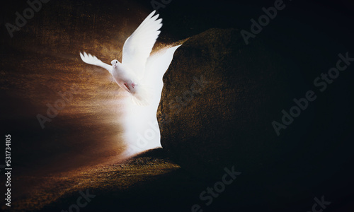 Photo White dove and tomb symbolizing the crucifixion and resurrection of Jesus Christ