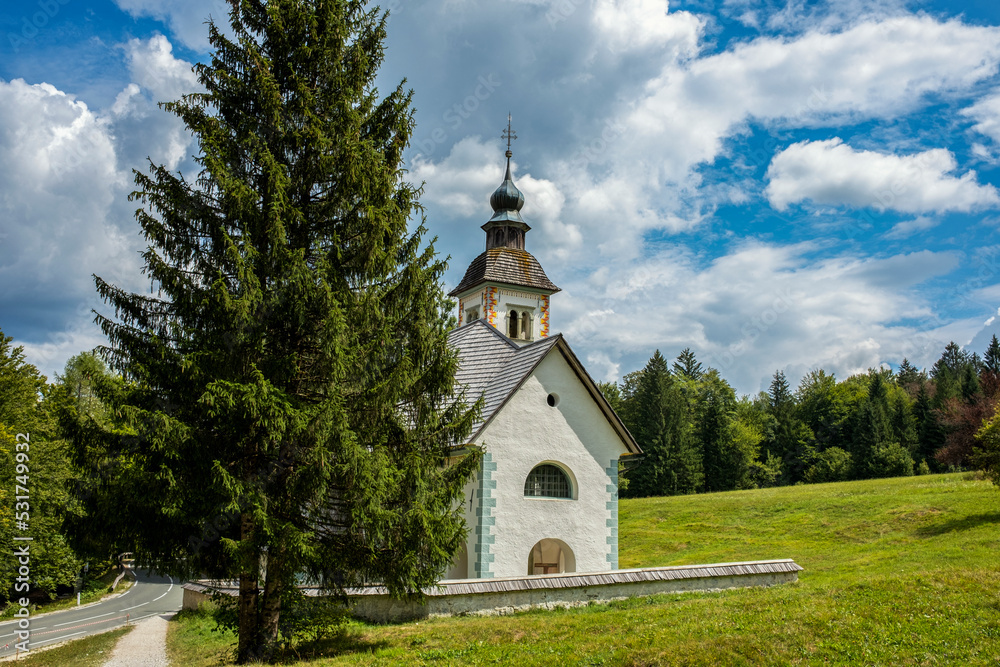 Bohinjsko jezero - Kirche - Slowenien	