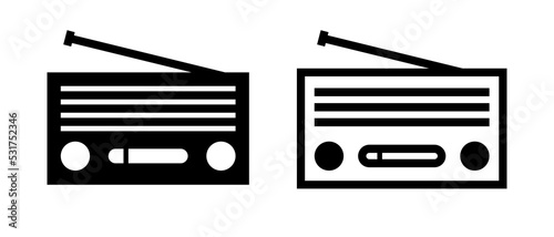 Retro radio icon. Set of cartoon radio. Vector set. Clipart isolated on white background.