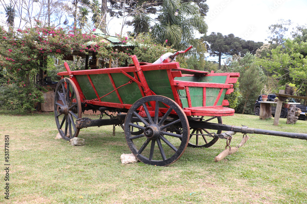 four-wheeled wagon or wagon, antique, horse-drawn