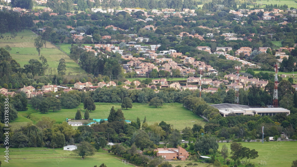 Vista panoramica aerea de ciudad latina 