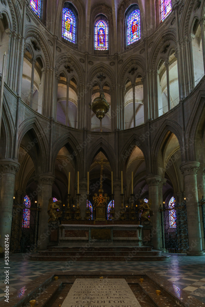 The interior with altar of the men's abbey l'Abbaye-aux-Hommes, Caen, Normandy, France