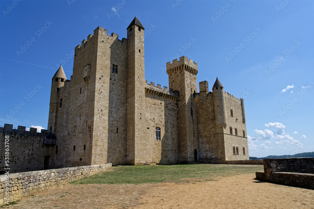 Château de Beynac dans la Dordogne