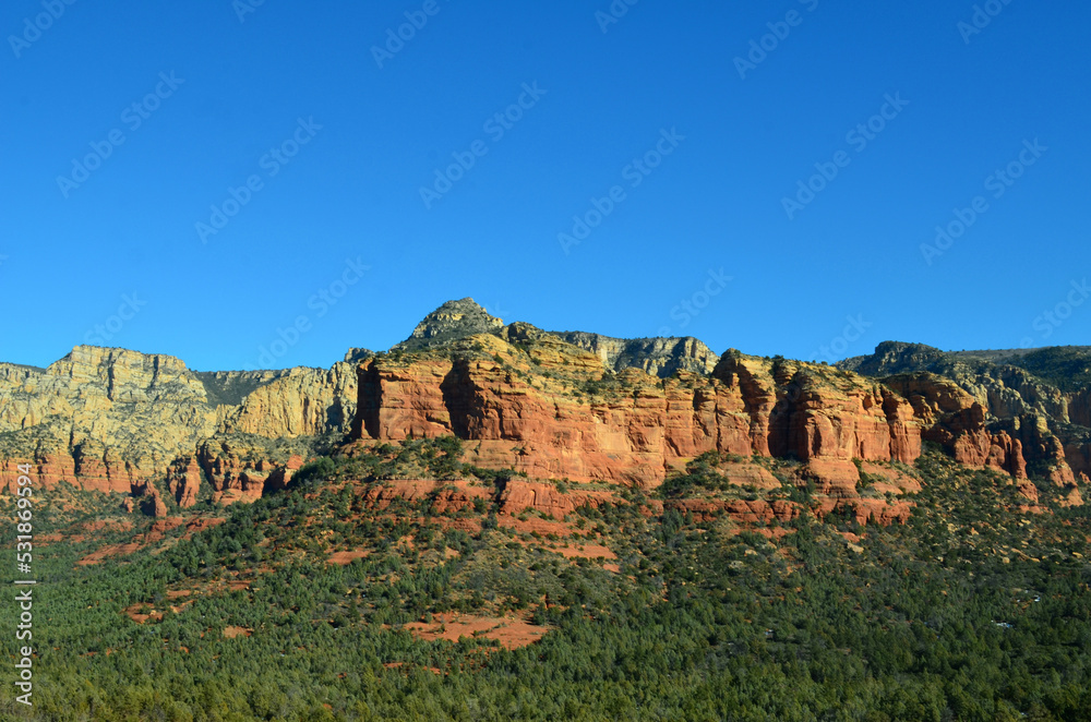 Fototapeta premium Looking Up into the Red Rock Mountains