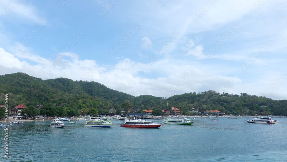 Obraz premium boats on the lake