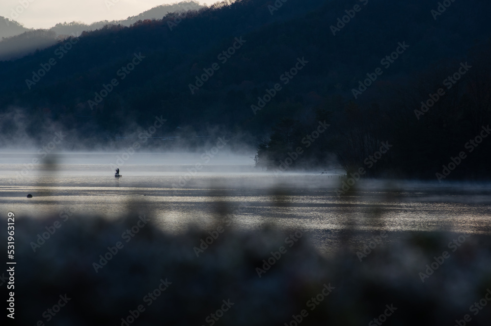 千丈寺湖(兵庫県)の夜明け