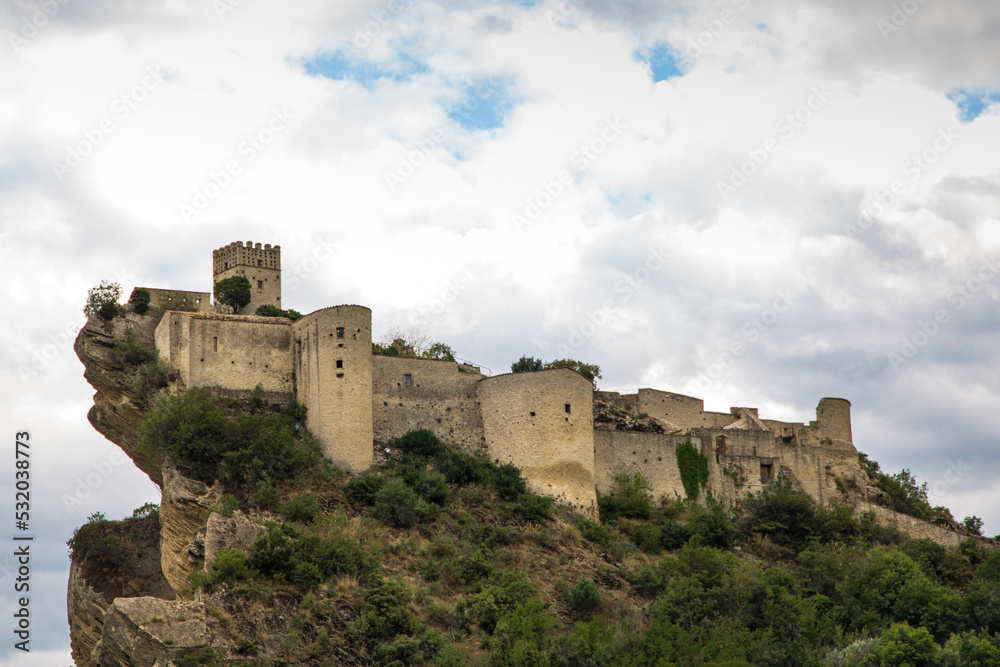 Il castello medioevale di Roccascalegna
