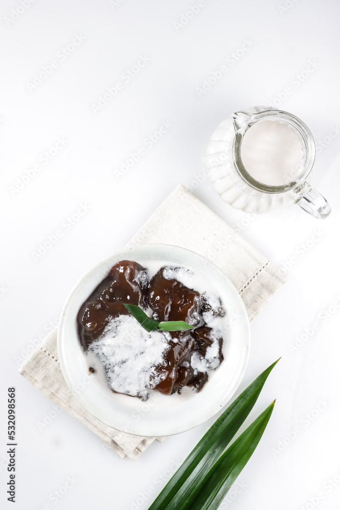 Bubur Tepung Garut or Kerut is arrowroot flour porridge with coconut milk.