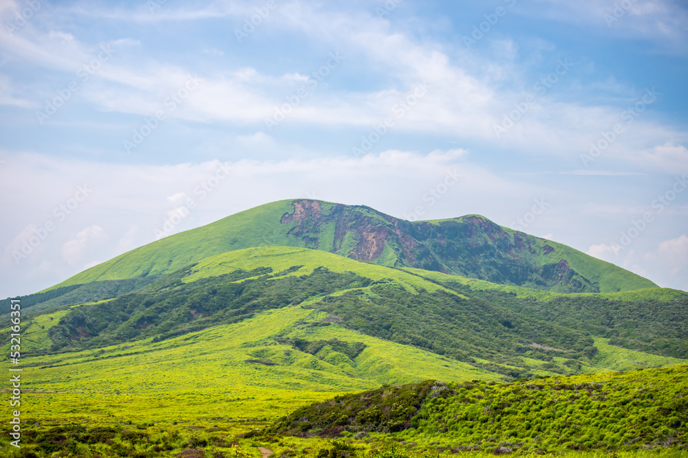Obraz premium 熊本県 阿蘇パノラマラインから望む絶景 